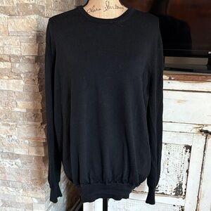 Gran Sasso Made in Italy wool silk blend black crewneck long sleeve sweater